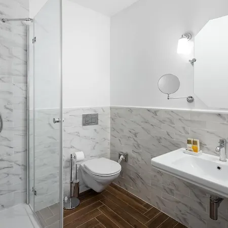 Ambra Budapest